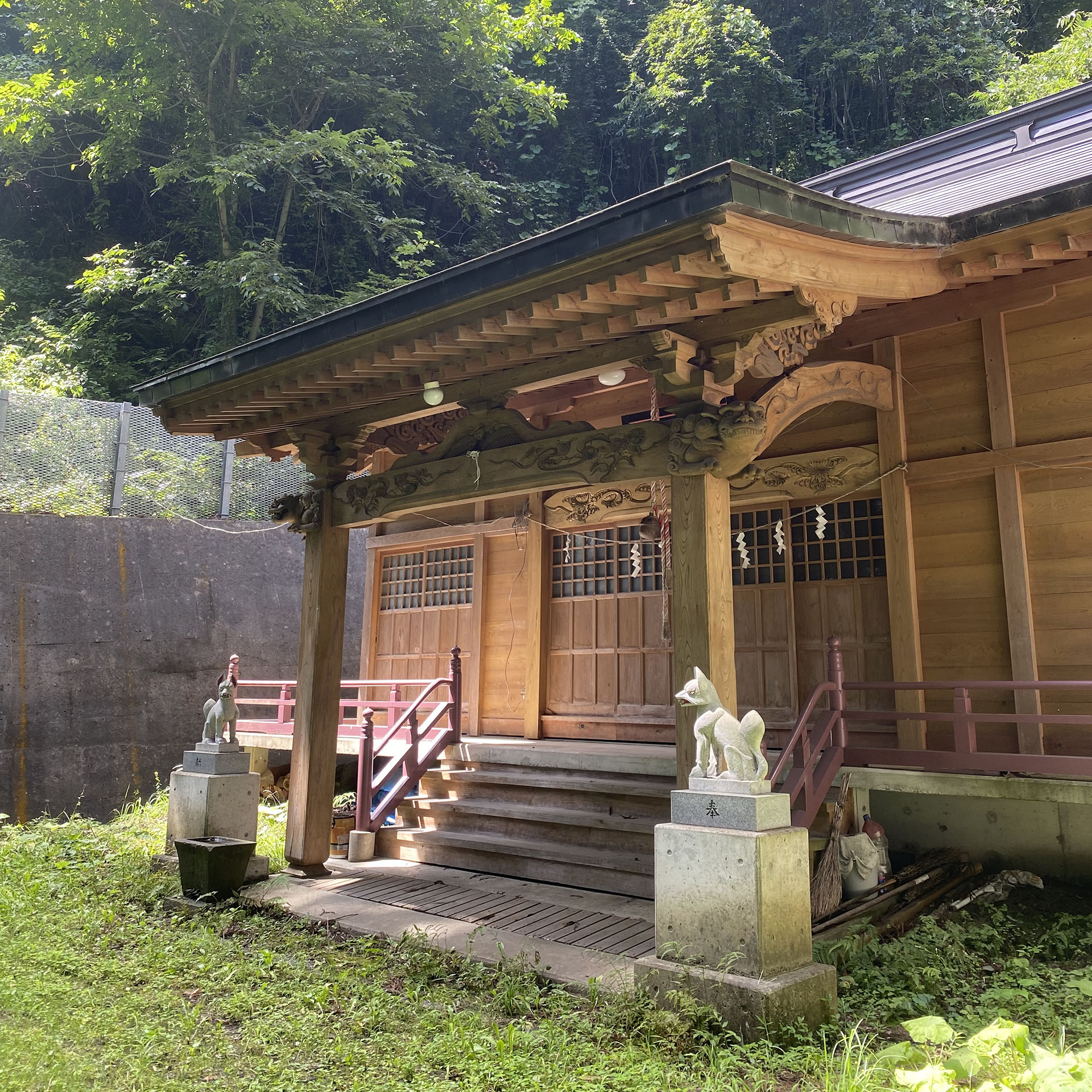 稲荷神社(南部町斗賀)